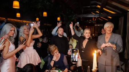 "MUŠKU PROSTITUTKU TREBA UHAPSITI!" Poznata voditeljka žestoko udarila na našeg pevača