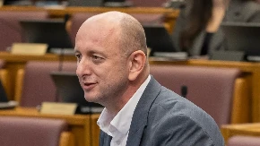 PRVO SAM MILA VIDEO SA TROBOJKOM: Knežević izazvao reakcije DPS-a u Skupštini