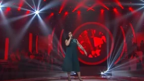 "POPELI SU MI SE NA ONU STVAR, DOĐI, GOVEDO MATORO!" Naša pevačica doživela skandal na nastupu