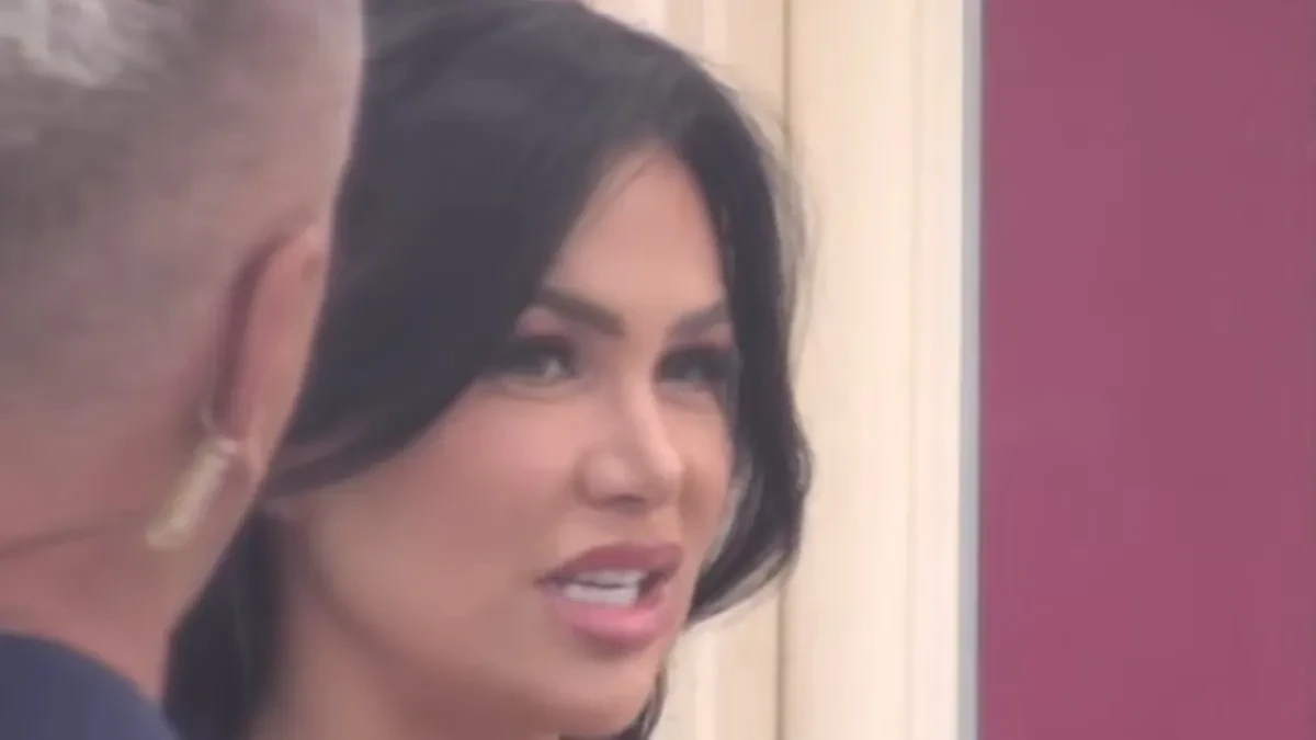 STANIJA GRCA U SUZAMA U ZAGRLJAJU MAJE MARINKOVIĆ Slomila se naočigled svih! (VIDEO)