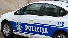 UHAPŠEN PRIPADNIK ORGANIZOVANE KRIMINALNE GRUPE Zaplenjeni pištolj i veća količina kokaina