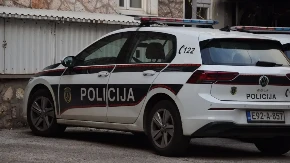 Specijaci na nogama, opsadno stanje u gradu! Muškarac ubio partnerku i pobegao sa njihovom ćerkicom (5)