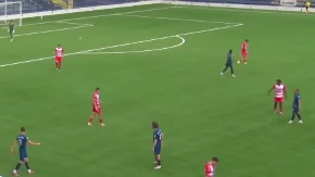 Haos u Smederevu: Huligani naoružani upali na tribinu, žene sa decom bežale sa stadiona