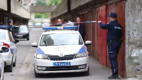 Jezivi detalji porodične tragedije! Žena ubila muža, pa se zaključala u stanu?