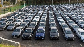 Auto-industrija pred kolapsom - Nemci gase 225.000 radnih mesta
