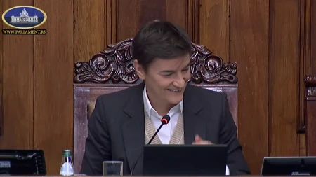 "Nisam znala da sa pametnim satom može da se krade" Opozicija se obrukala kao nikada, cela skupštinska sala im se smeje! 
