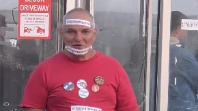 Nobelovac sa raskrsnice: Kandidat za ministra haosa usred blokade saobraćaja (VIDEO)