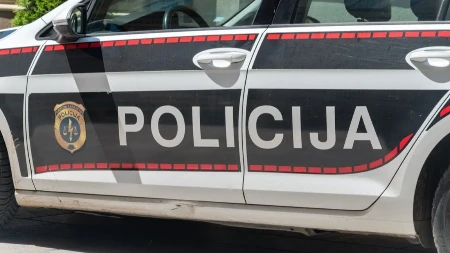 Uhapšen nastavnik posle incidenta u školi: Fizički i verbalno nasrnuo na učenika, objavljen snimak drame (VIDEO)