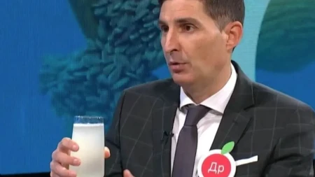 Čvarci ili ovsene pahuljice? Dr Čubrilo srušio najveće zablude o doručku i objasnio šta nas zapravo goji