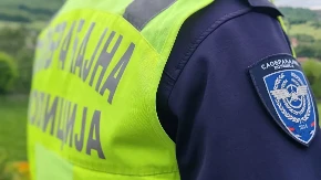 Drama u Čačku: Policija zaustavila auto koji je jurcao, unutra bio povređeni radnik, umesto kazne usledilo ovo