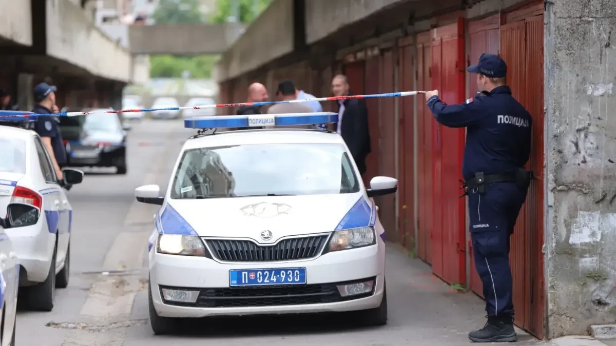 Užas u Busijama!  Pretukli Britanca, pa mu uzeli novac iz torbice