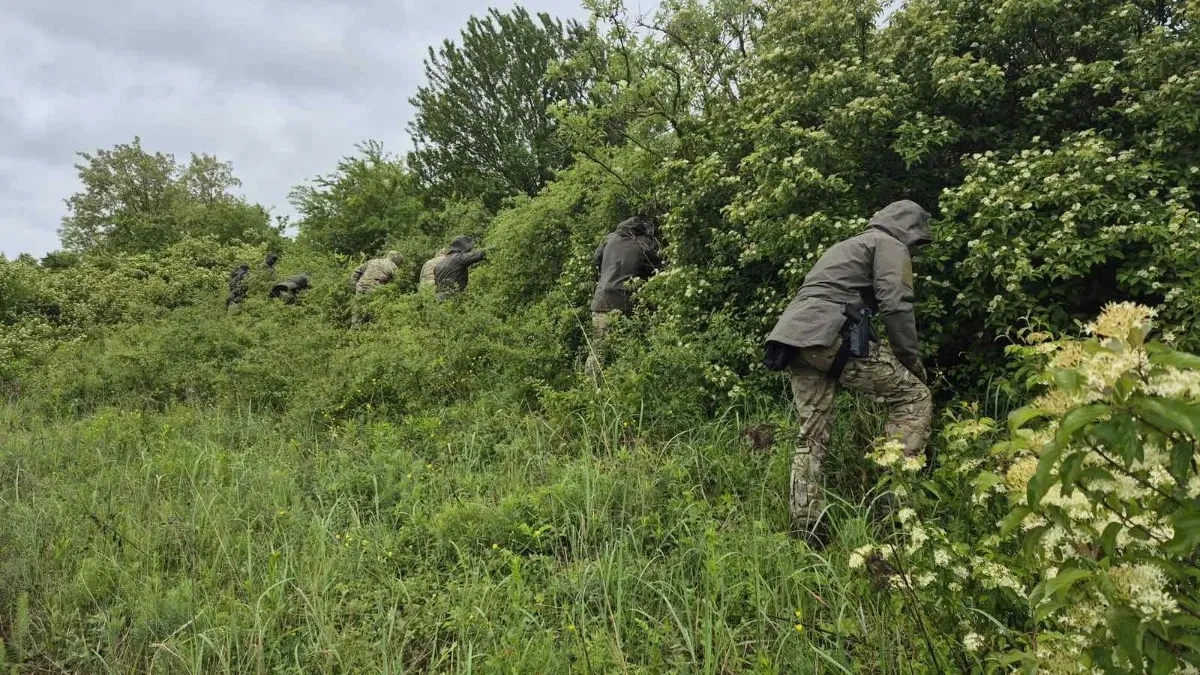 U toku potraga za telom Aleksandra Nešovića kod Jarkovačkog jezera: Policija i VJT u Beogradu na terenu (FOTO+VIDEO) 