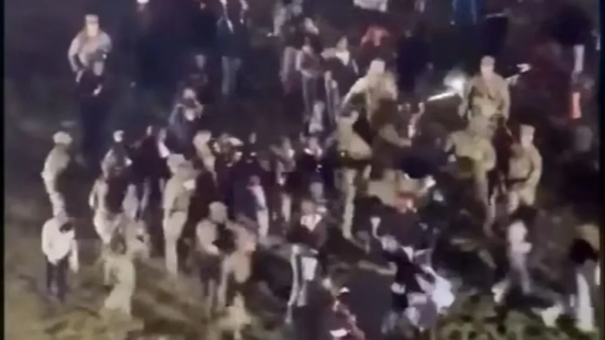 Šest meseci zatvora! U SAD krivično gone roditelje maloletnika koji je učestvuju u neredima