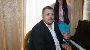 Sloba Vasić zadržan u bolnici "Laza Lazarević", njegov kolega opleo po estradi: "Svi piju i drogiraju se"