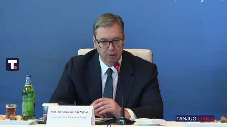 Vučić govori direktno iz Bakua: Ako poredimo sa zemljama EU, mi nemamo problema sa javnim dugom (VIDEO)