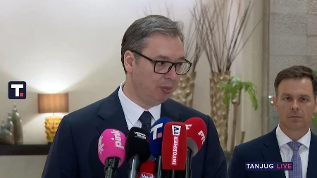 Vučić o otvaranju novih poslovnih prilika: Letovi Beograd-Baku su popunjeni 90 posto