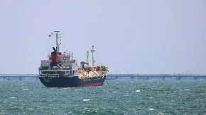 Drama na moru: Sankcionisani tanker "prolazi kroz blokadu" američkih snaga