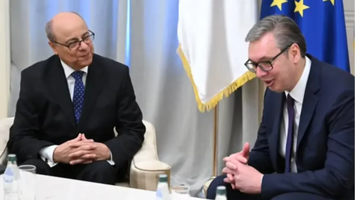 Predsednik Vučić primio u oproštajnu posetu ambasadora Alžira Fataha Mahraza