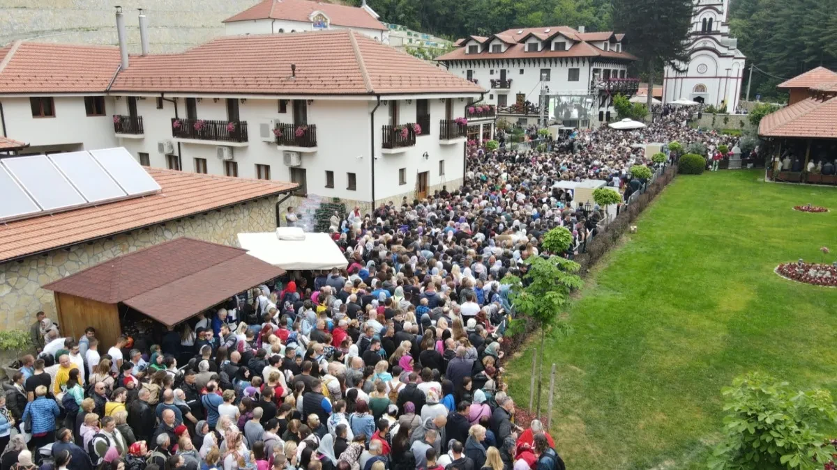 Hiljade vernika stižu u Tumane: Veliki jubileji i litija sa moštima Svetog Zosima