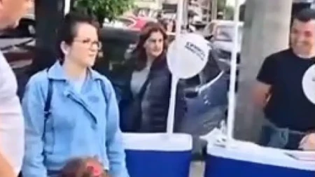 Pristojna Srbija se ne predaje: Uprkos nasilju koje i dalje sprovode grupice ekstremista građani zadržavaju smirenost (VIDEO)