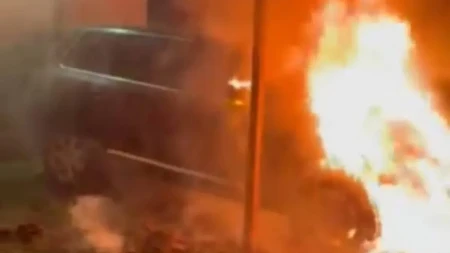 Blokaderski teror u Magliću! Zapaljen auto u dvorištu, dan ranije isečene sve četiri gume – dva napada za 24 sata, gde su institucije?