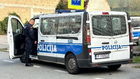 Strašna tragedija u Kotoru: Utopilo se trogodišnje dete