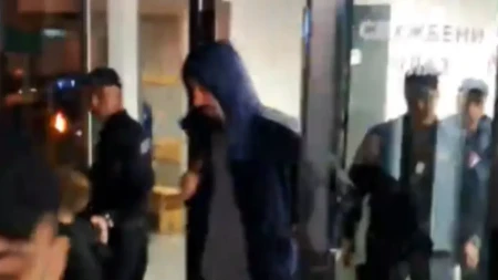 Ovak je Kalinić izašao iz hale: Pojavio se snimak sa Zlatibora, Nikolu sačekali navijači...