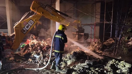  Žena nastradala u požaru! Vatra je zahvatila stan u prizemlju zgrade u Zaplanjskoj