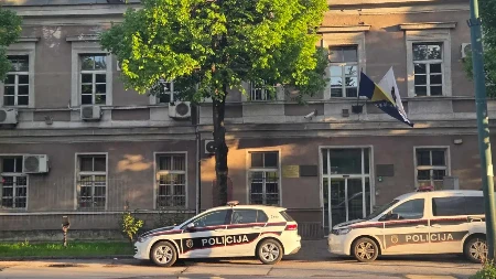 Bosanac skrnavio srpsku firmu u Sarajevu: Uhapšen zbog nacionalne mržnje