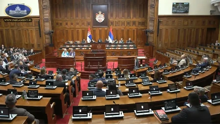 Skupština usvojila izborne zakone, blokaderi više neće moći da kukaju!