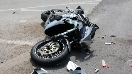 Srbin poginuo u Crnoj Gori: Vozač prešao u suprotnu traku i udario motociklistu  