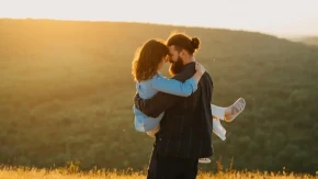 Zbog žene idu u vatru! Tri znaka u kojima se rađaju najverniji muškarci