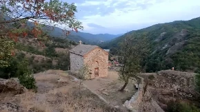 Za ovo čudo u Srbiji retko ko je čuo: Lepota kao iz bajke, a tu je i crkva u koju idu parovi sa jednim problemom
