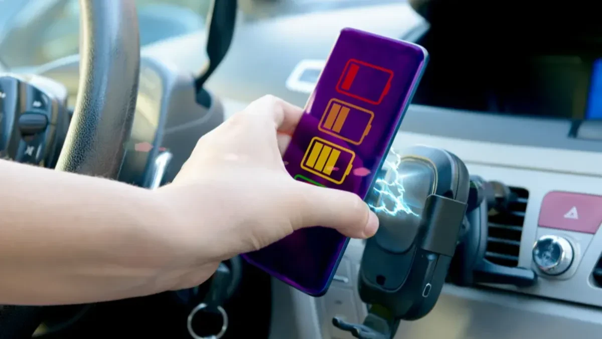 Punjenje u autu će vas skupo koštati: Vozači to rade svaki dan, a nisu ni svesni da tako uništavaju telefon