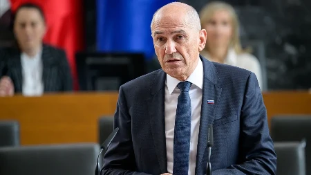 Slovenija zvanično dobila premijera: Janez Janša položio zakletvu, odmah kreće u akciju!