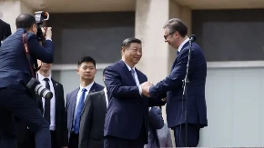 Postajemo centar za robote! Vučić kreće u posetu koja će promeniti Srbiju!