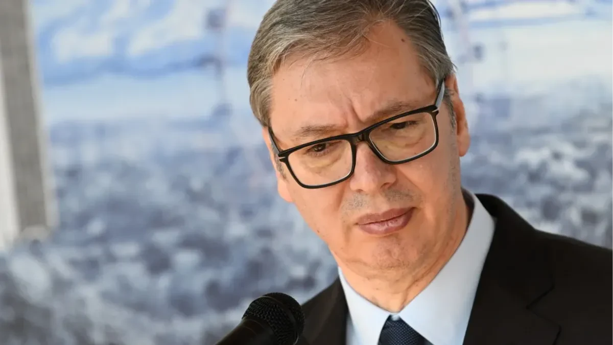 Vučić se oglasio povodom tragedije: Uputio poruku saučešća predsedniku Kine, narodu i porodicama stradalih