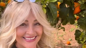 Slavica Rokvić bez nadogradnje ima savršene nokte! Udovica pevača utrlja samo 2 stvari iz kuhinje