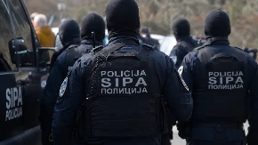 “Čujem glasove u glavi, moram da ubijem ljude!” Horor u Sarajevu, specijalci hitno reagovali