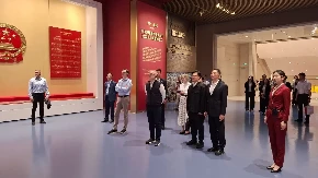 Delegacija Srpske napredne stranke posetila je Muzej Komunističke partije Kine u Pekingu (FOTO)