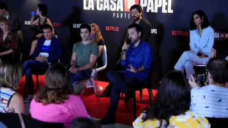"Nisam oka sklopio, gledao sam je celu noć" Nastavak čuvene serije prikovao fanove za ekrane 
