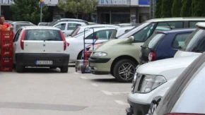 Zatvara se saobraćaj, uklonite parkirana vozila na potezu od raskrsnice sa Ulicom kneza Miloša: Važno saopštenje za vozače!
