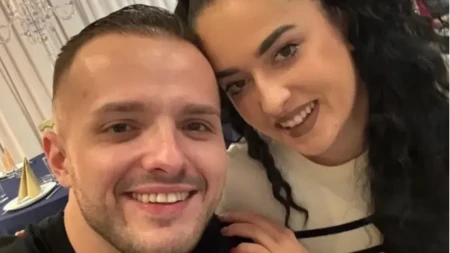 "Davala mi je auto, a ona išla autobusom" Naš pevač ostavio 18 godina stariju koleginicu, pa oženio policajku! (FOTO)