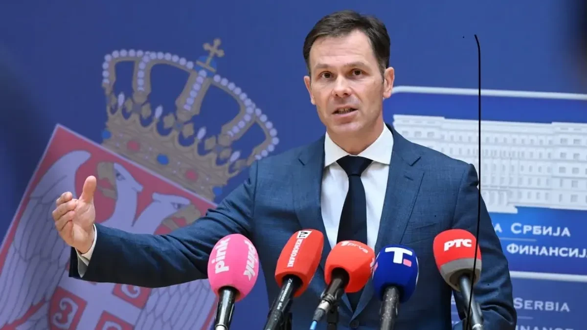 Mali iz Pekinga patosirao Nikezića: Doveo Srbiju do bankrota, a sad traži podršku građana