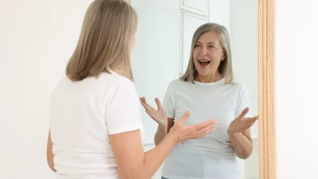 Ako pričate sami sa sobom, odmah pročitajte ovo: Psiholozi tvrde da postoji razlog zbog kog to radite!