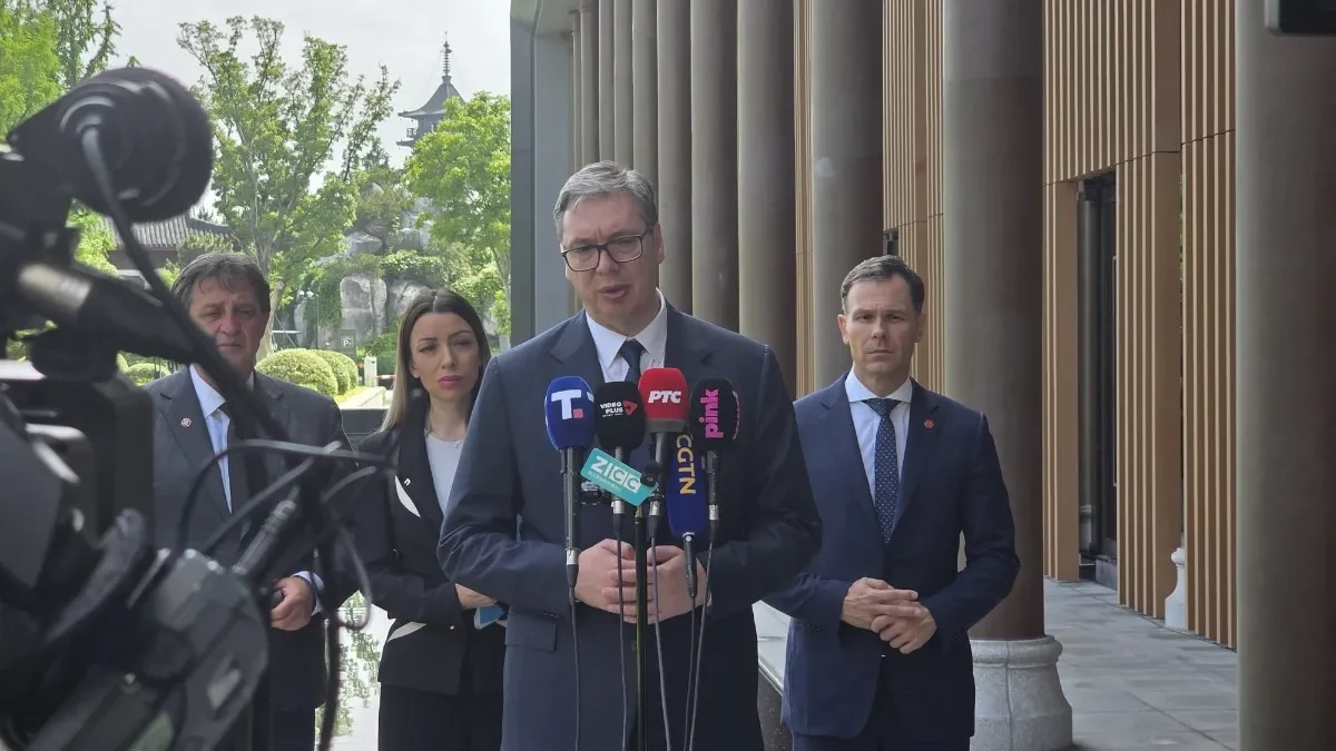 "Ne mogu da poklonim ništa sa Meseca!" Vučić otkrio šta je srpska delegacija poklonila kineskoj