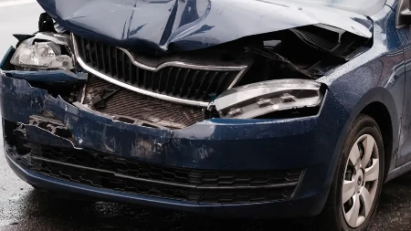Stravičan sudar dva automobila kod Kline: Automobil sleteo s mosta, sedmoro povređenih