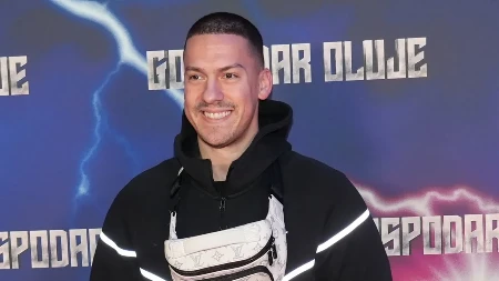 Šok odluka devojke Bake Praseta: Tek uradila grudi, a već ide ponovo pod nož! (VIDEO)