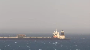 Haos kod Ormuskog moreuza: Brod na udaru više plovila!
