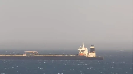 Haos kod Ormuskog moreuza: Brod na udaru više plovila!